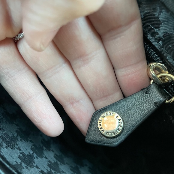 EUC Karl Lagerfeld Crossbody with Bow - Picture 8 of 16